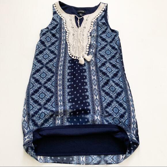 A. Byer Dress Blue Print Lace Front Tassel Tie Sleeveless Mini Dress Size Medium - Picture 8 of 13